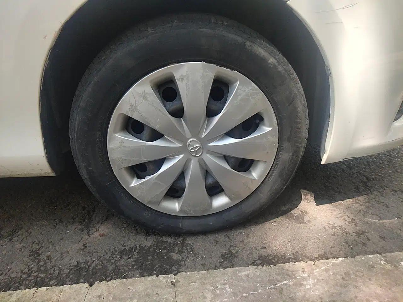 Toyota YARiS L Zhi Xuan 2014 1.3E Automatic Charm Edition — миниатюра 8