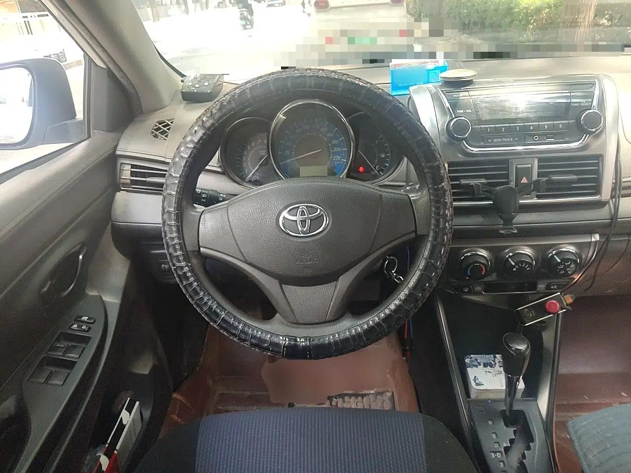 Toyota YARiS L Zhi Xuan 2014 1.3E Automatic Charm Edition — миниатюра 10