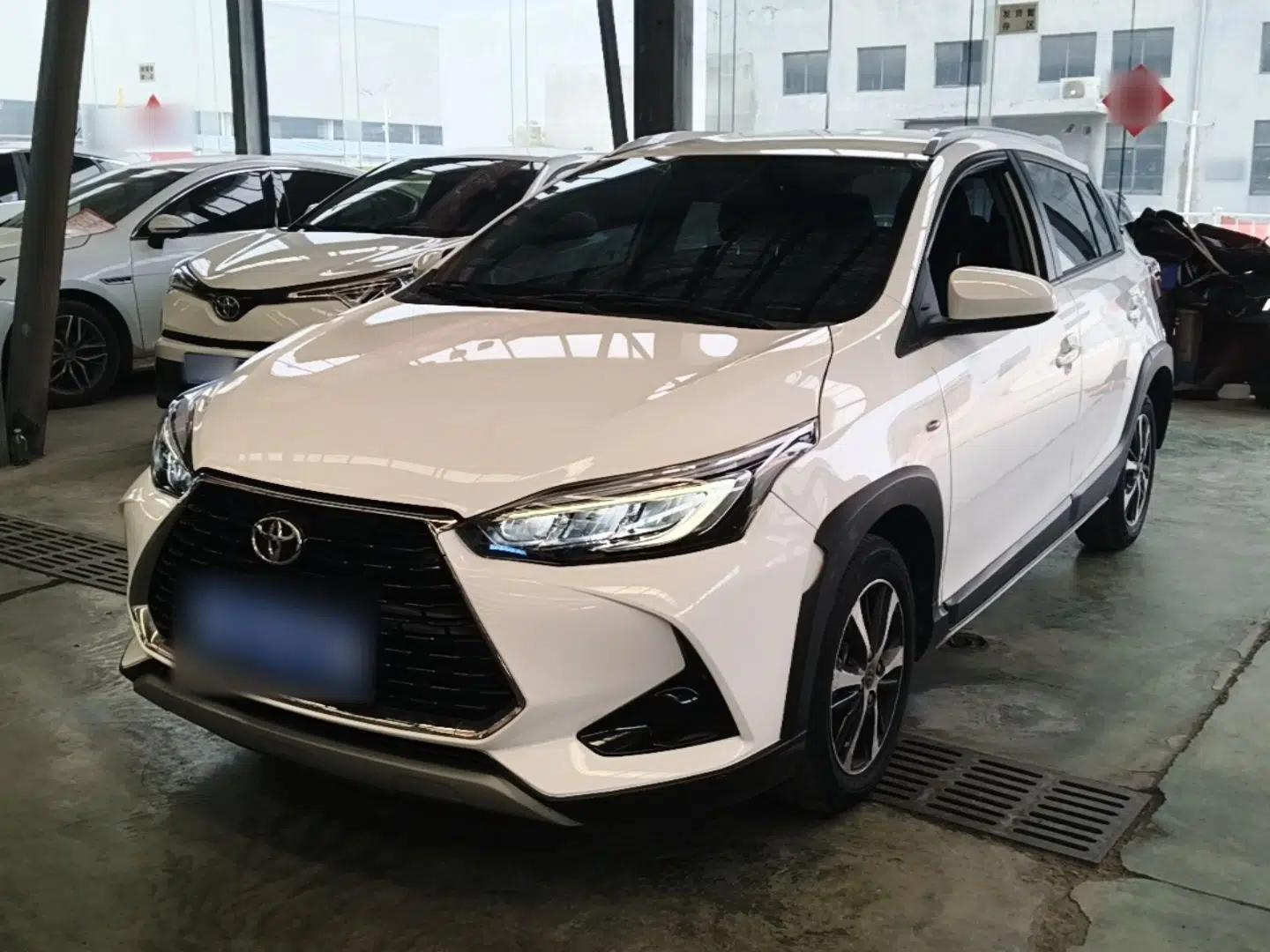 Toyota YARiS L Zhi Xuan 2022 X-Trail 1.5L CVT Leading PLUS Edition — миниатюра 1
