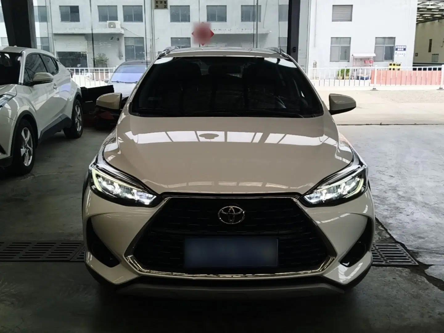 Toyota YARiS L Zhi Xuan 2022 X-Trail 1.5L CVT Leading PLUS Edition — миниатюра 2