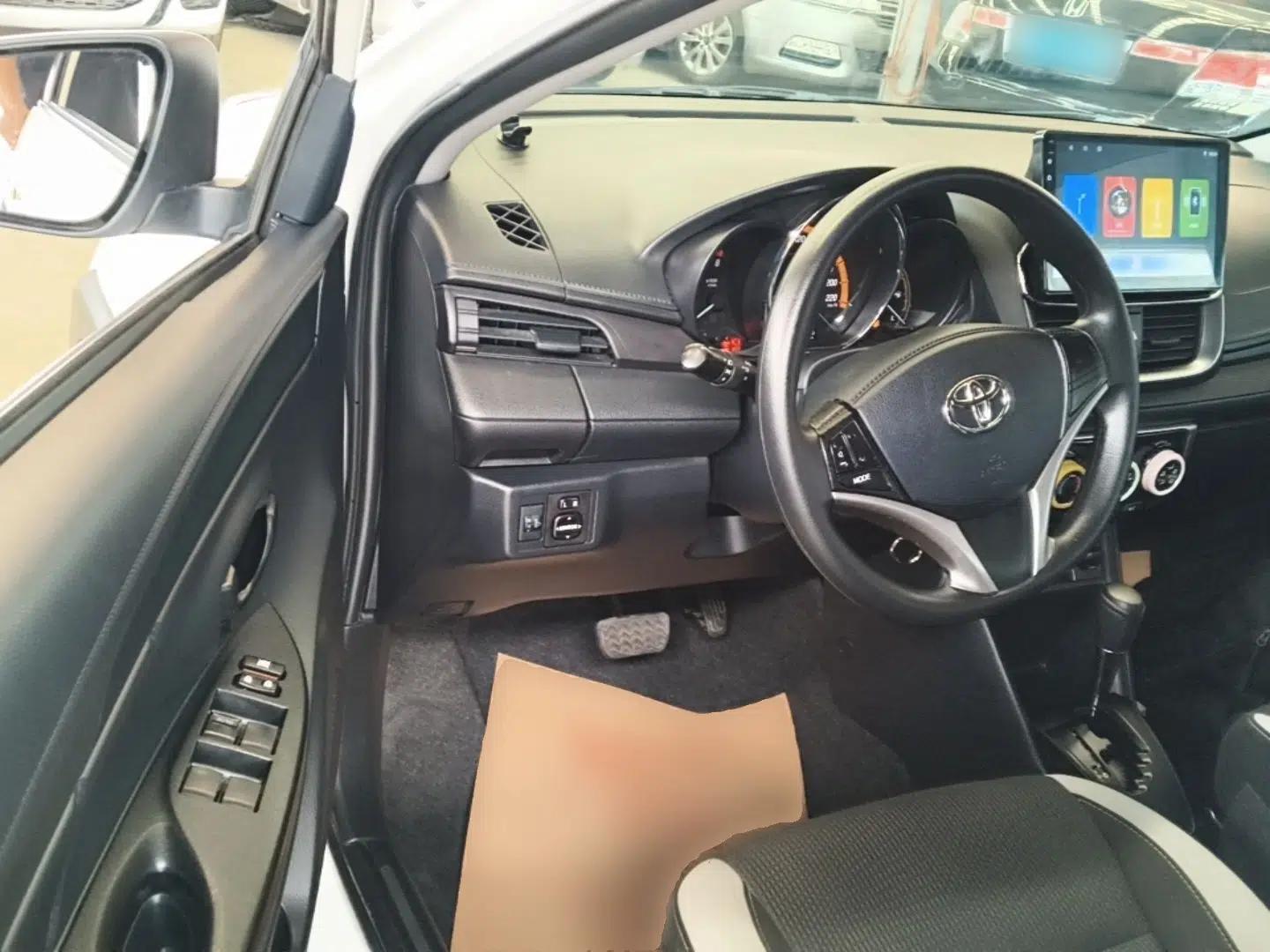 Toyota YARiS L Zhi Xuan 2022 X-Trail 1.5L CVT Leading PLUS Edition — миниатюра 18
