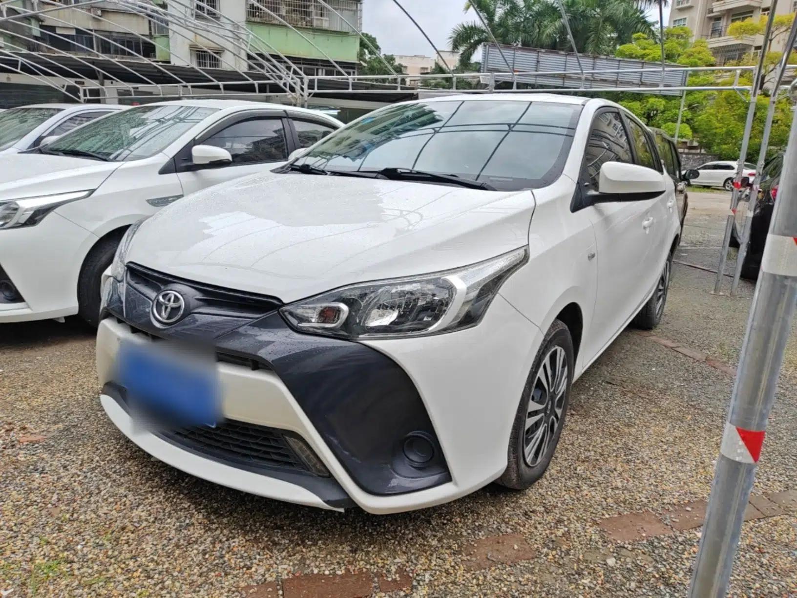 Toyota YARiS L Zhi Xuan 2016 Revised 1.5E CVT Charming Edition — миниатюра 1
