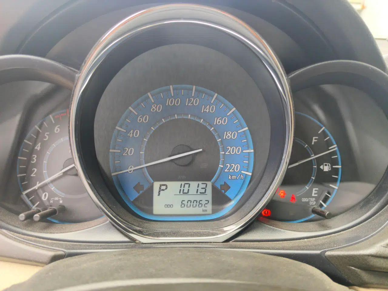 Toyota YARiS L Zhi Xuan 2014 1.5G Automatic Xuan Dong Edition — миниатюра 11