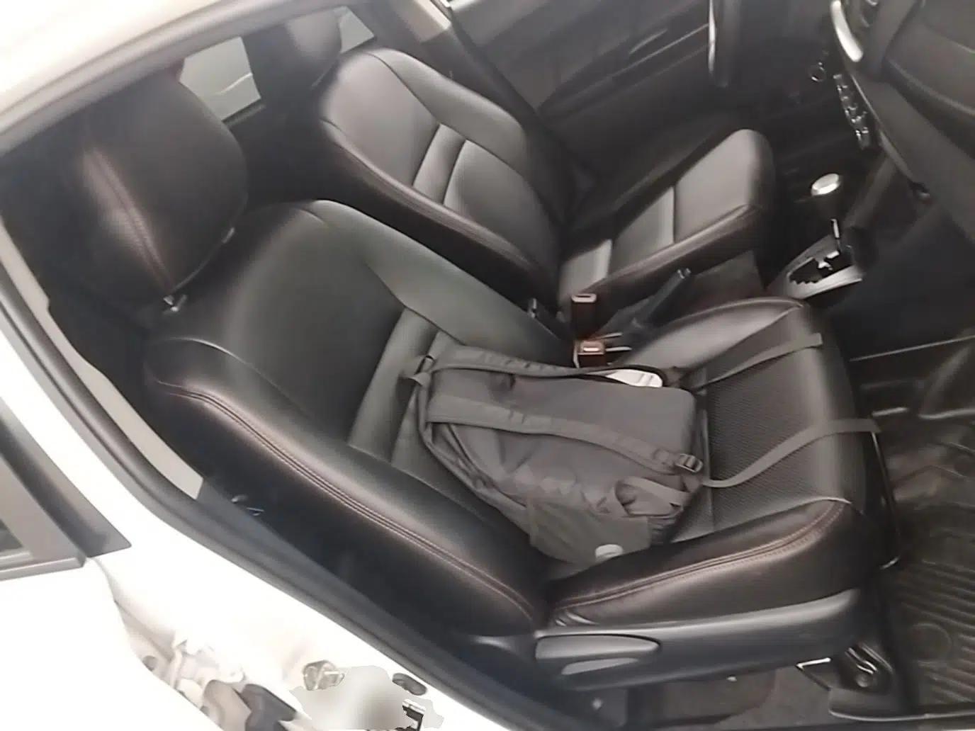 Toyota YARiS L Zhi Xuan 2021 1.5L CVT Leading Edition — миниатюра 19