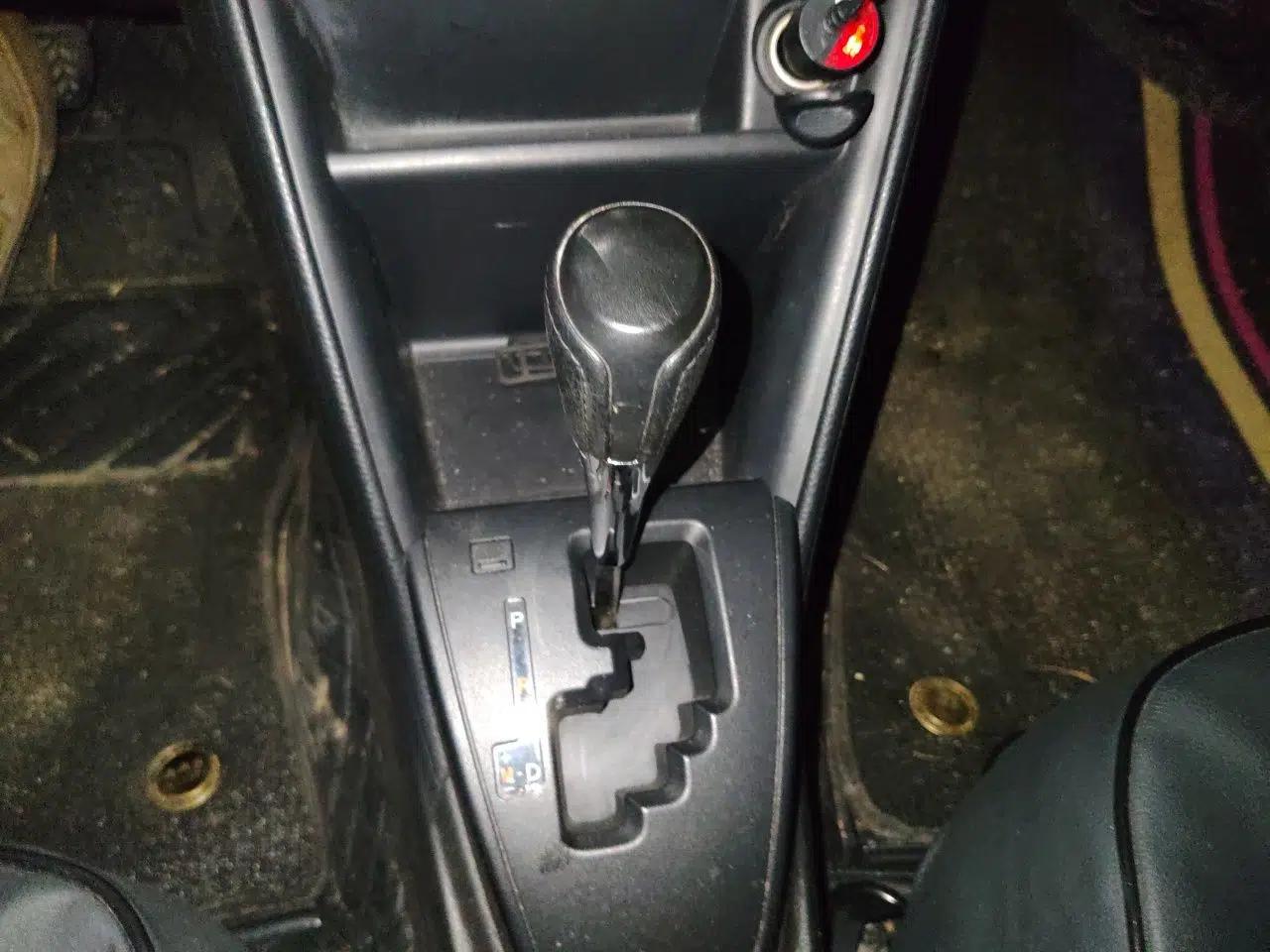 Toyota YARiS L Zhi Xuan 2016 Revised 1.5E CVT Charming Edition — миниатюра 14