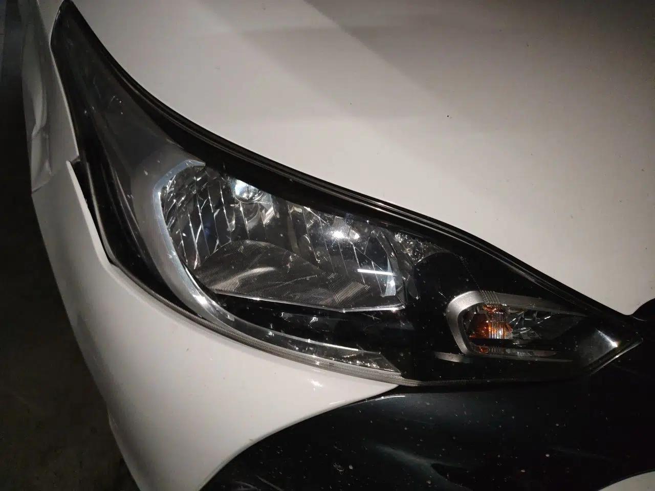 Toyota YARiS L Zhi Xuan 2016 Revised 1.5E CVT Charming Edition — миниатюра 7