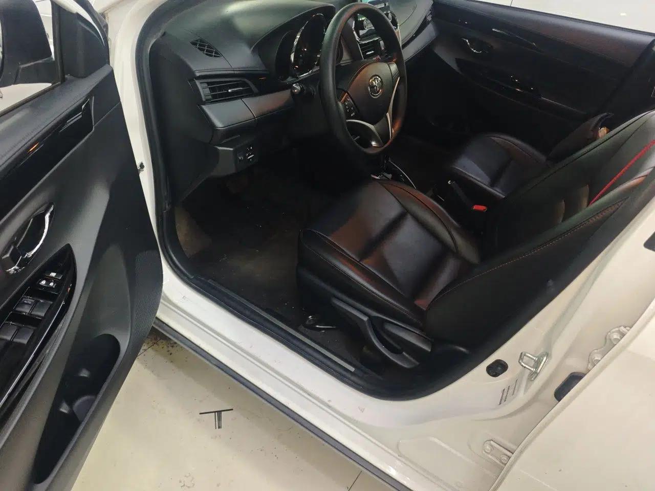 Toyota YARiS L Zhi Xuan 2022 X-Trail 1.5L CVT Luxury PLUS Edition — миниатюра 16