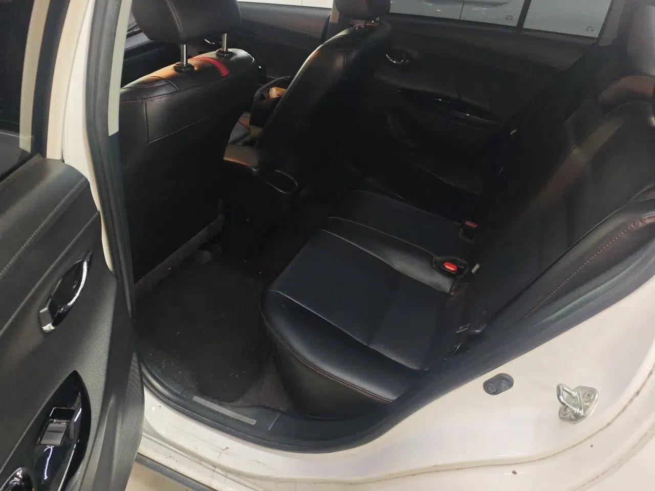 Toyota YARiS L Zhi Xuan 2022 X-Trail 1.5L CVT Luxury PLUS Edition — миниатюра 17