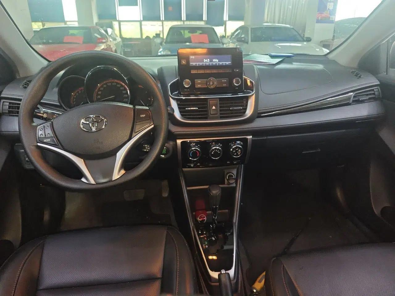 Toyota YARiS L Zhi Xuan 2022 X-Trail 1.5L CVT Luxury PLUS Edition — миниатюра 9