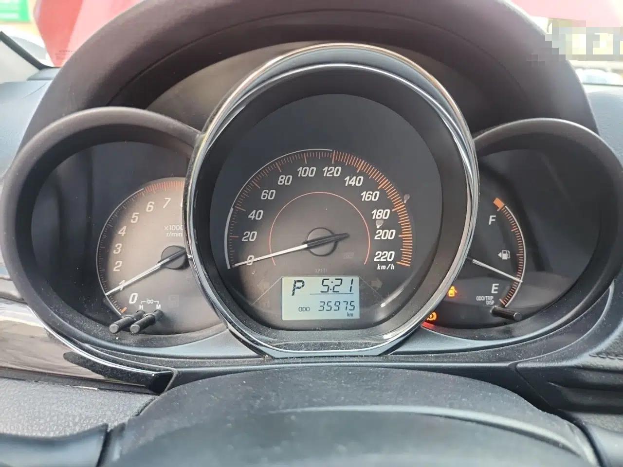 Toyota YARiS L Zhi Xuan 2021 X-Trail 1.5L CVT Luxury Edition — миниатюра 11