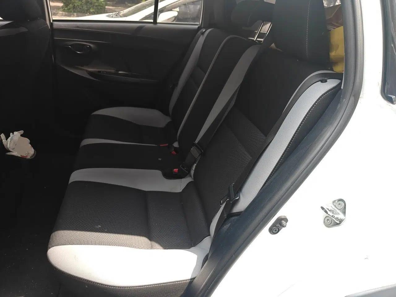 Toyota YARiS L Zhi Xuan 2020 1.5L CVT Leading Edition — миниатюра 17
