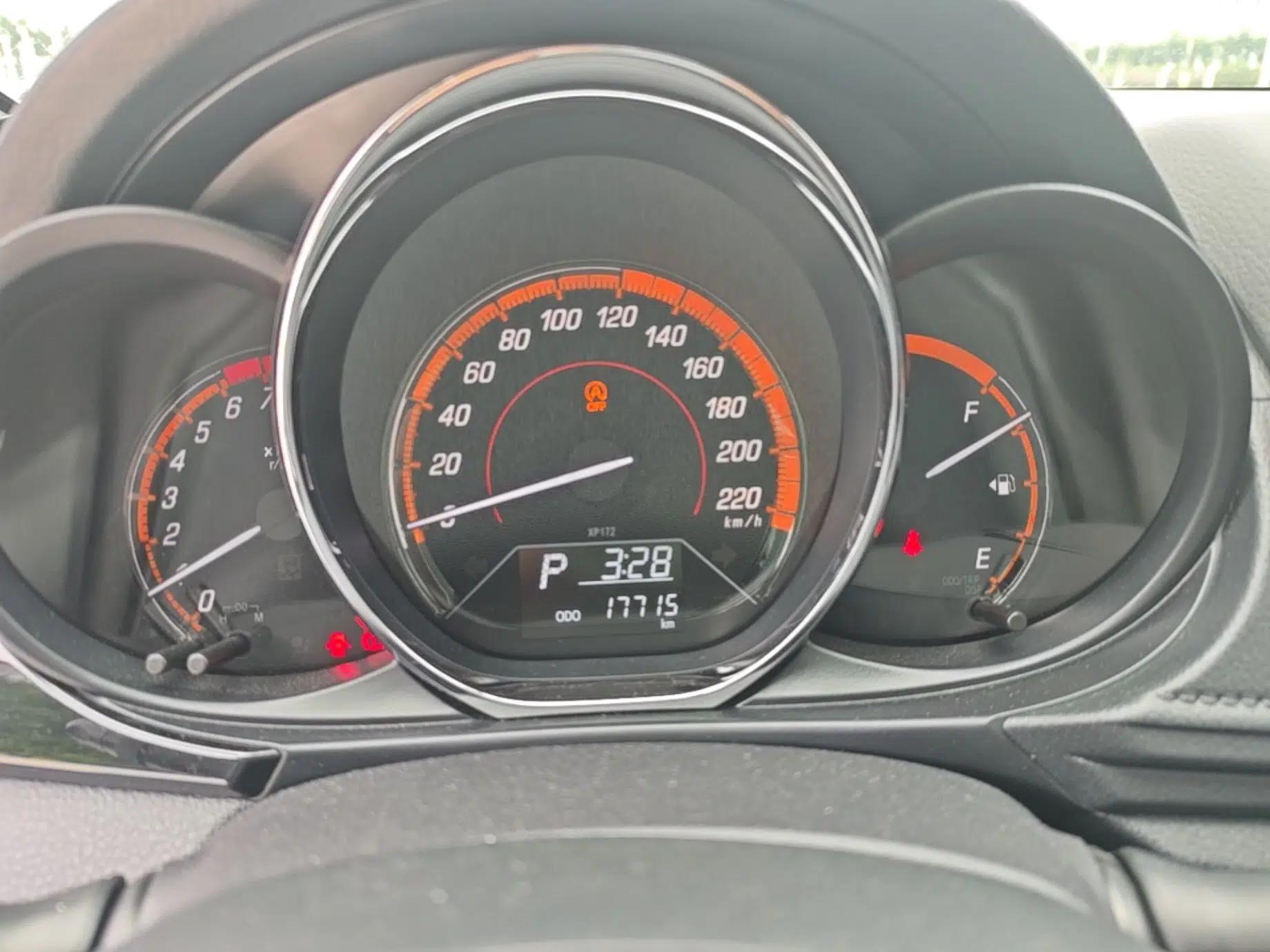 Toyota YARiS L Zhi Xuan 2022 X-Trail 1.5L CVT Prestige Edition — миниатюра 14