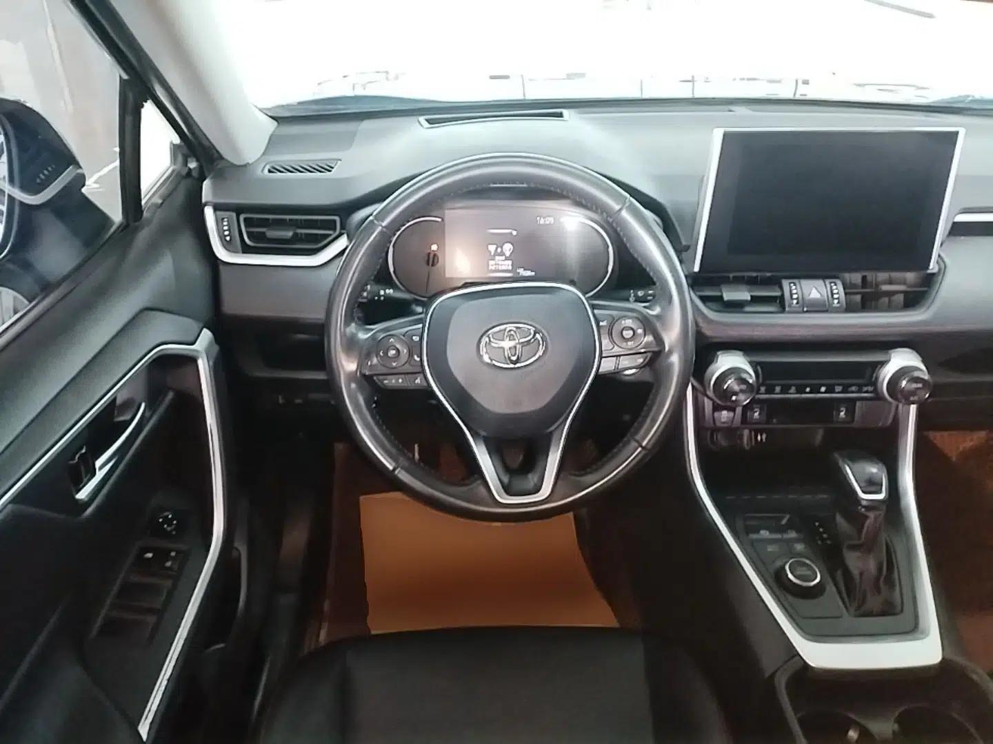 Toyota Wildlander New Energy 2021 High-Performance Edition 2.5L Two-Wheel Drive Powerful Version — миниатюра 18