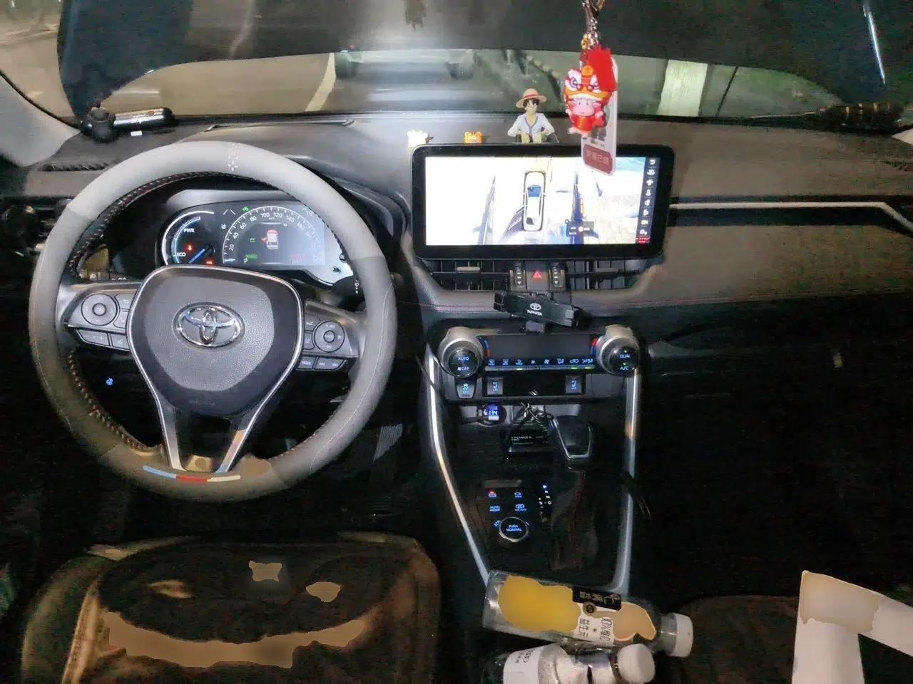 Toyota Wildlander New Energy 2021 High-Performance Edition 2.5L Two-Wheel Drive Powerful Version — миниатюра 9