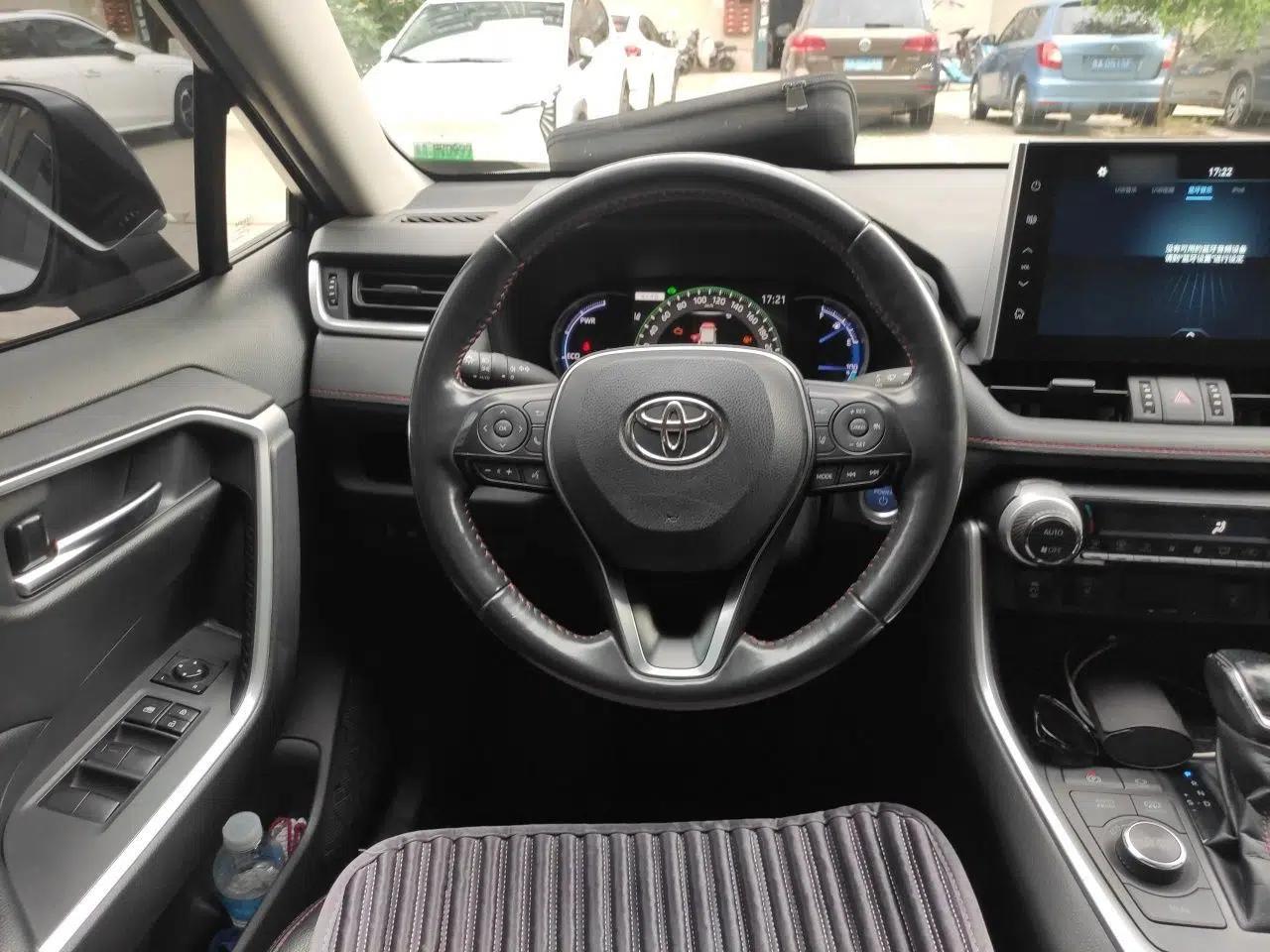 Toyota Wildlander New Energy 2021 High-Performance Edition 2.5L Four-Wheel Drive GT Version — миниатюра 10