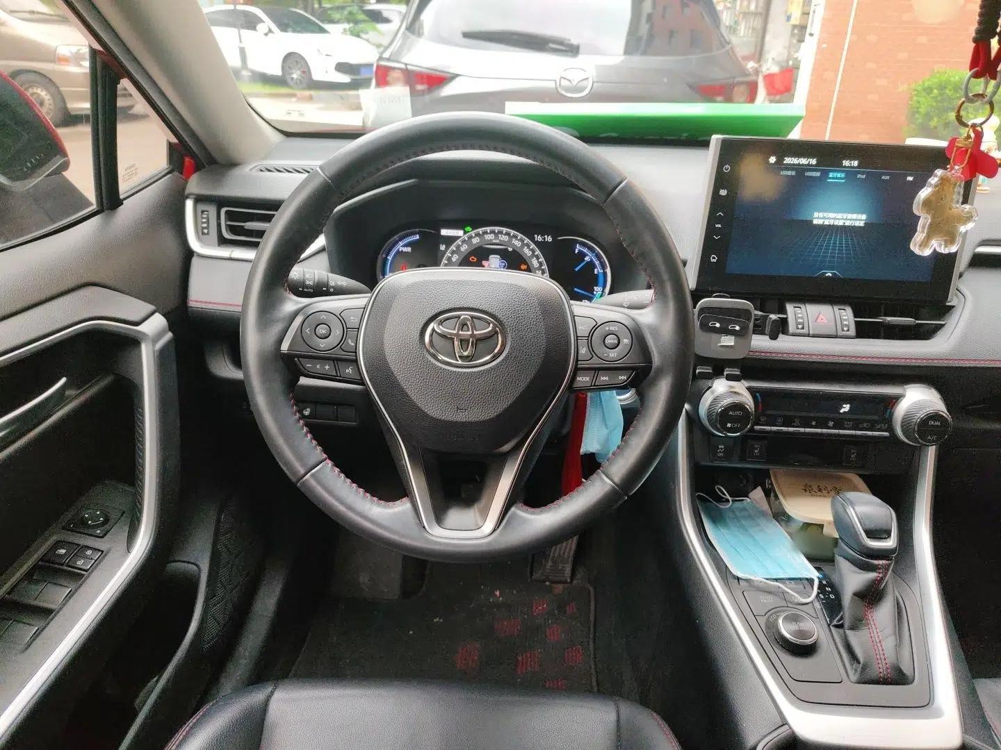 Toyota Wildlander New Energy 2021 High-Performance Edition 2.5L Two-Wheel Drive Powerful Version — миниатюра 10