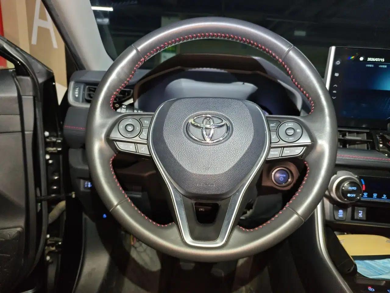 Toyota Wildlander New Energy 2021 High-Performance Edition 2.5L Two-Wheel Drive Powerful Version — миниатюра 10