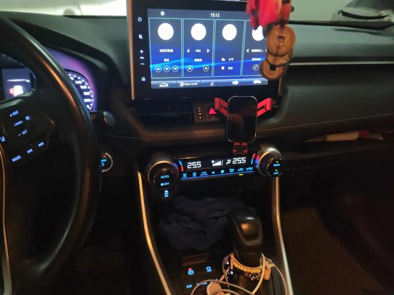 Toyota Wildlander 2020 Dual-Engine 2.5L E-CVT Two-Wheel Drive Luxury Edition — миниатюра 13