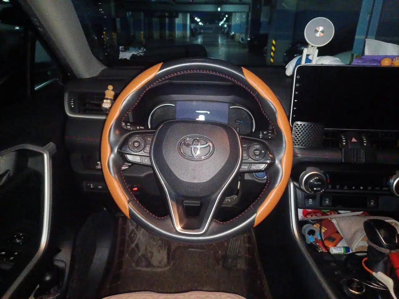 Toyota Wildlander New Energy 2021 High-Performance Edition 2.5L Two-Wheel Drive Powerful Version — миниатюра 10