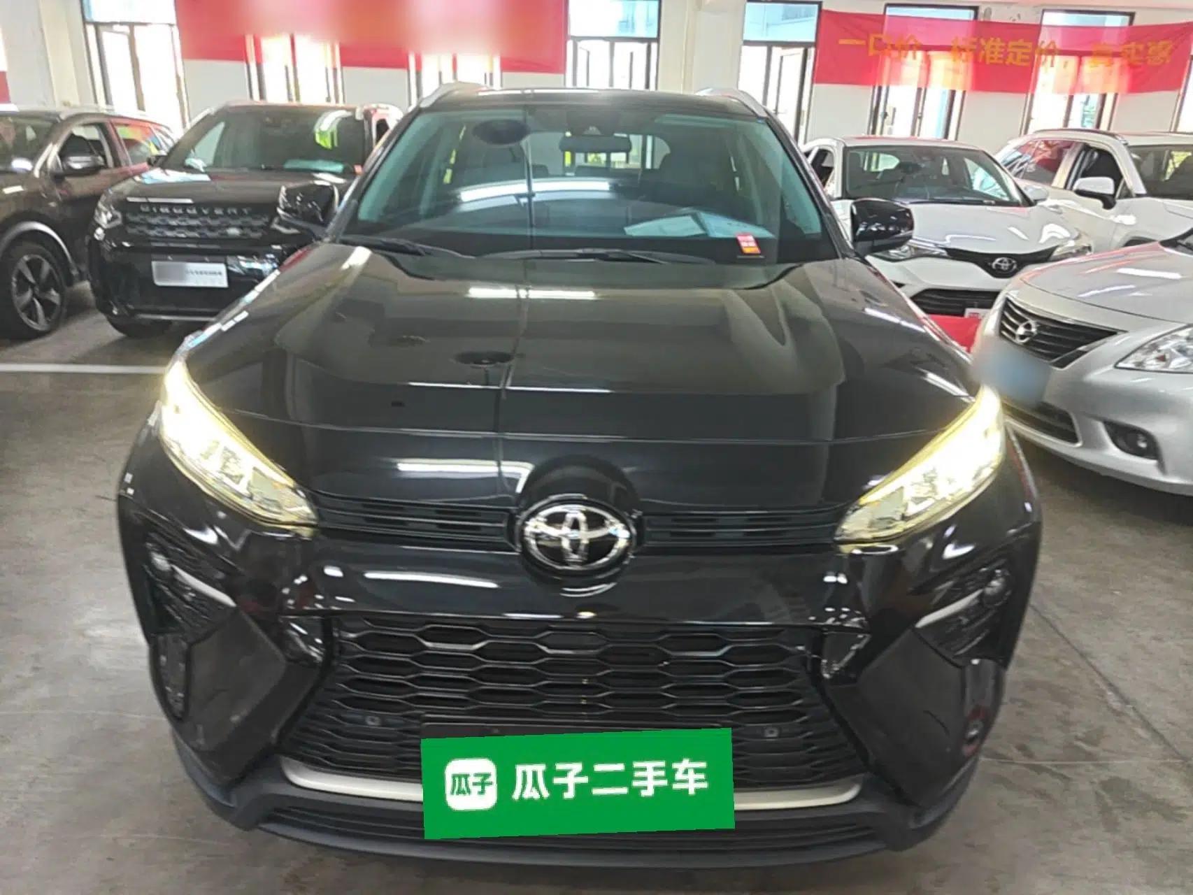 Toyota Wildlander 2021 2.0L CVT Two-Wheel Drive Luxury Edition — миниатюра 2