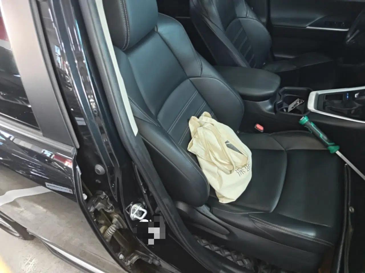 Toyota Wildlander 2021 2.0L CVT Two-Wheel Drive Luxury Edition — миниатюра 19