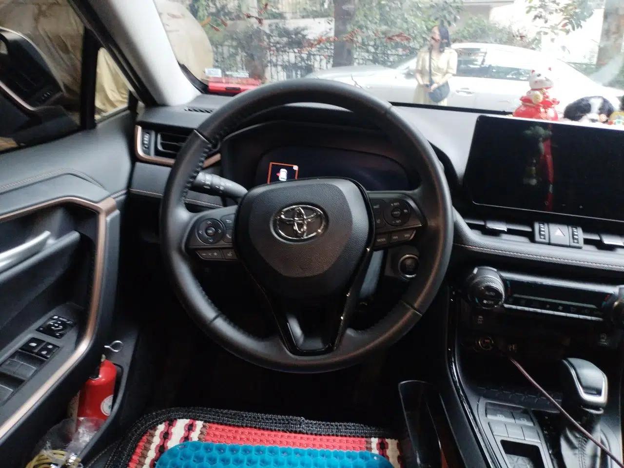 Toyota Wildlander 2024 2.0L CVT Two-Wheel Drive Urban Edition — миниатюра 9