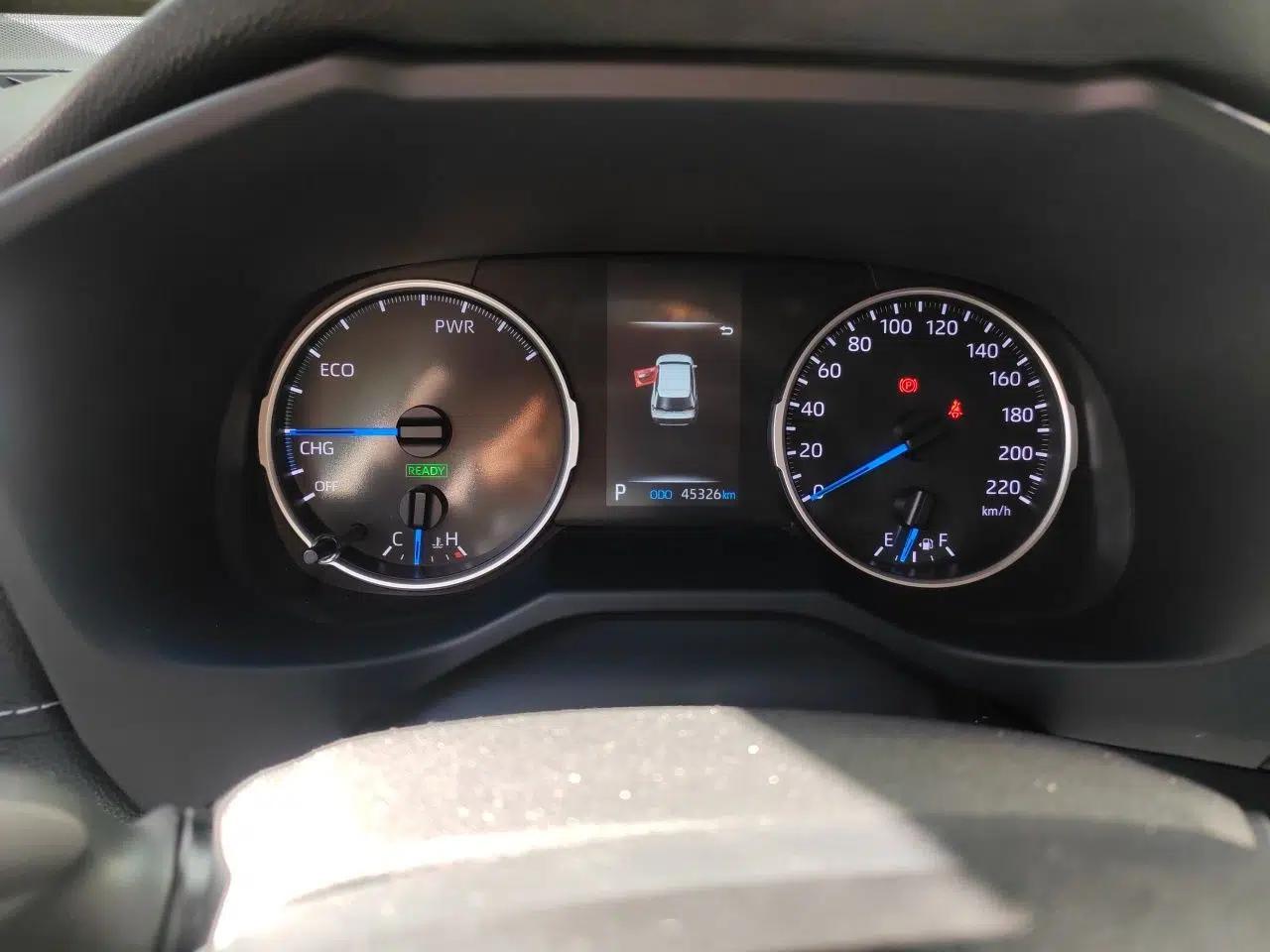 Toyota Wildlander 2022 Dual-Engine 2.5L E-CVT Two-Wheel Drive Prestige Edition — миниатюра 11