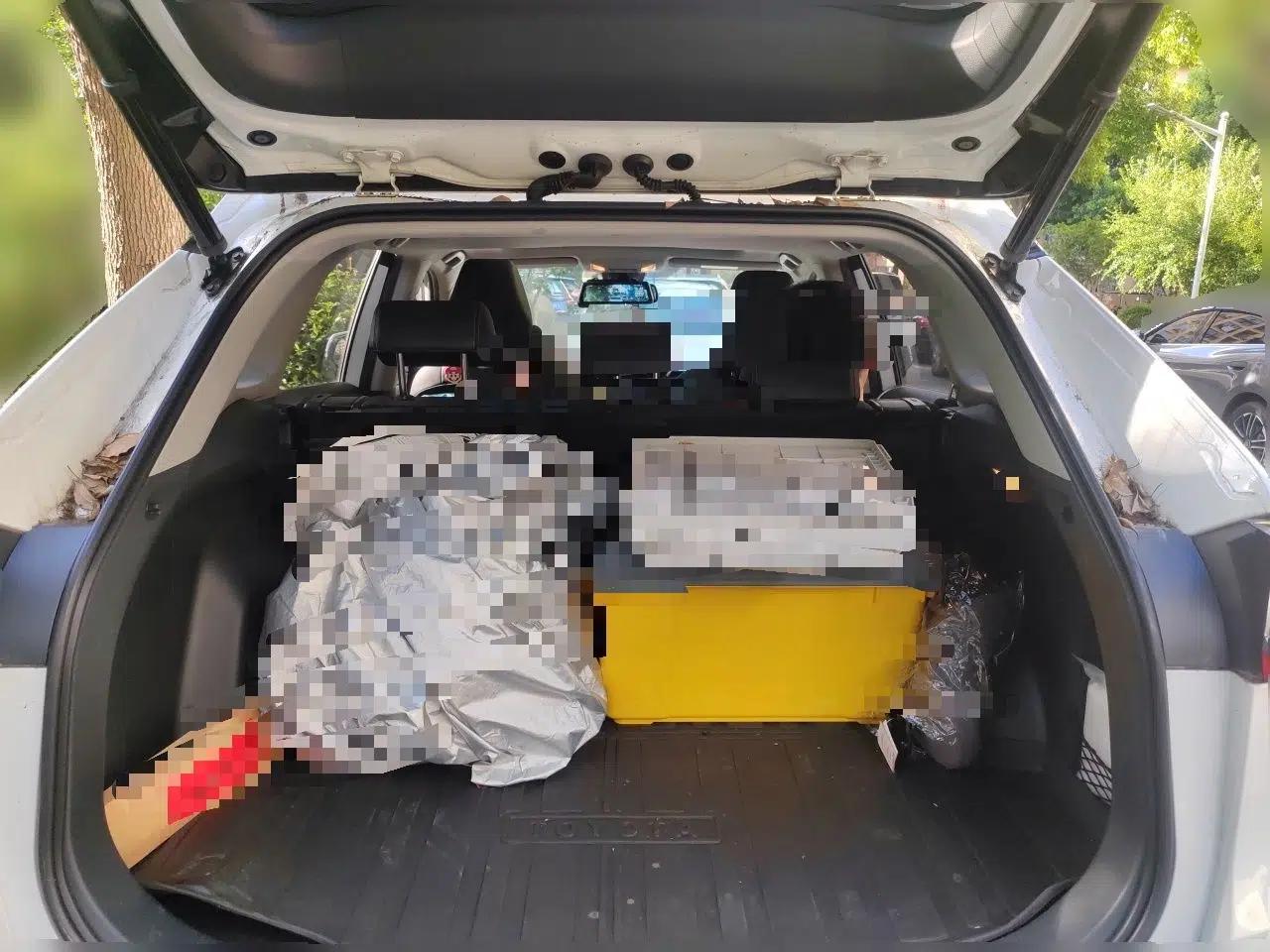 Toyota Wildlander 2022 Dual-Engine 2.5L E-CVT Two-Wheel Drive Prestige Edition — миниатюра 19