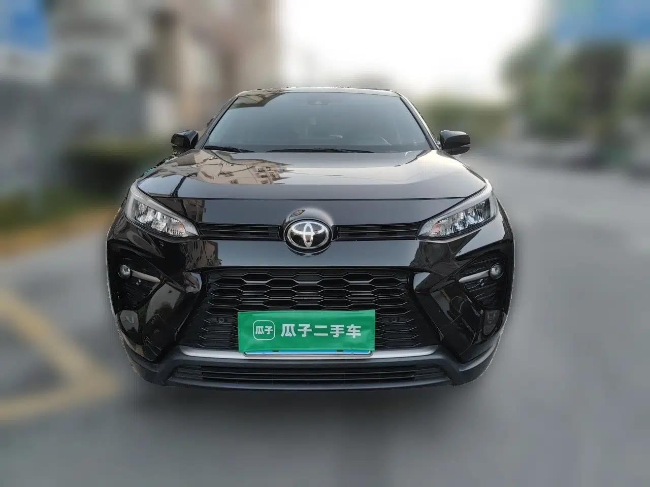 Toyota Wildlander 2021 2.0L CVT Two-Wheel Drive Luxury Edition — миниатюра 2