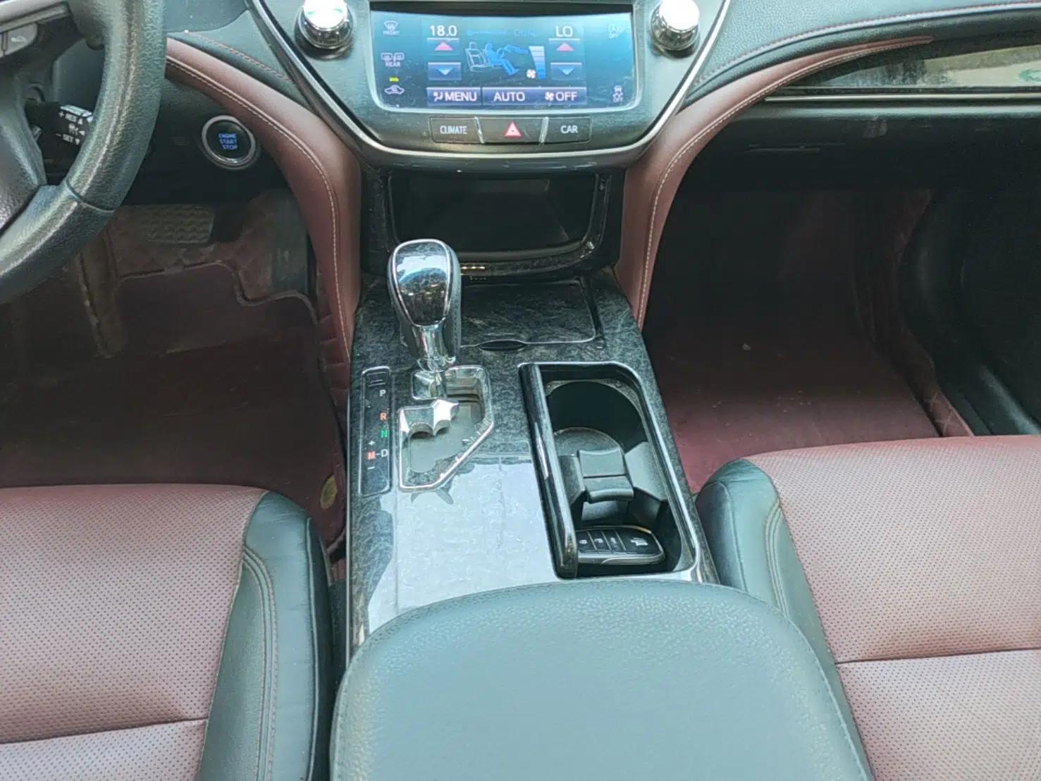 Toyota Crown 2018 2.0T Sport Edition — миниатюра 16