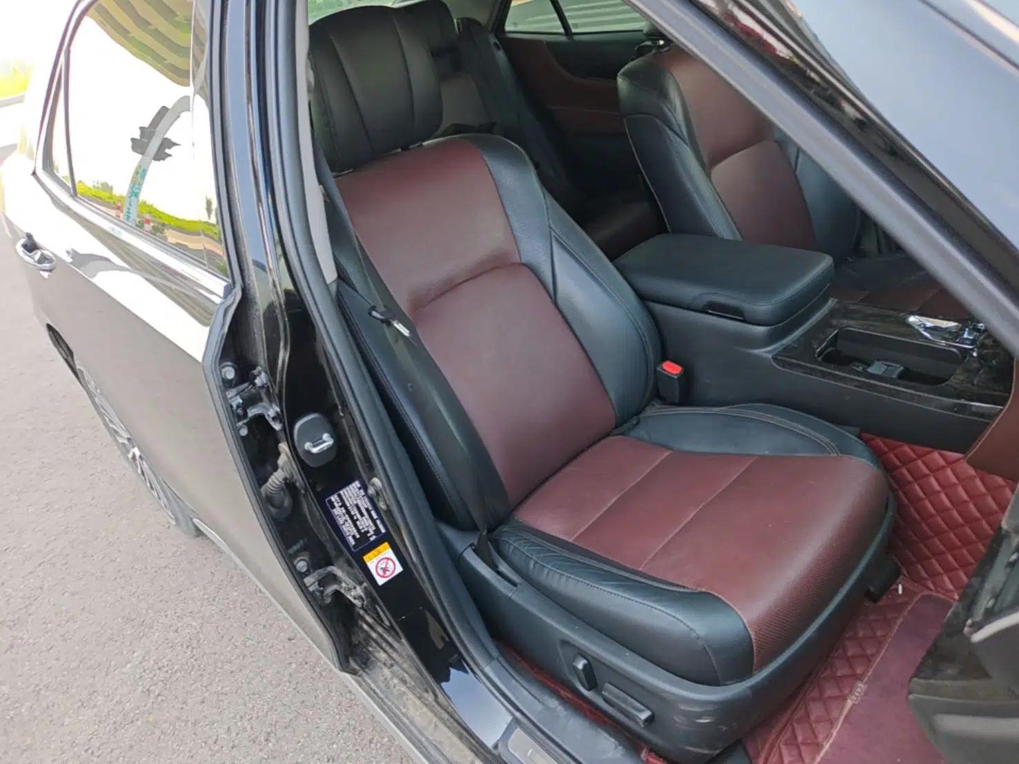 Toyota Crown 2018 2.0T Sport Edition — миниатюра 19