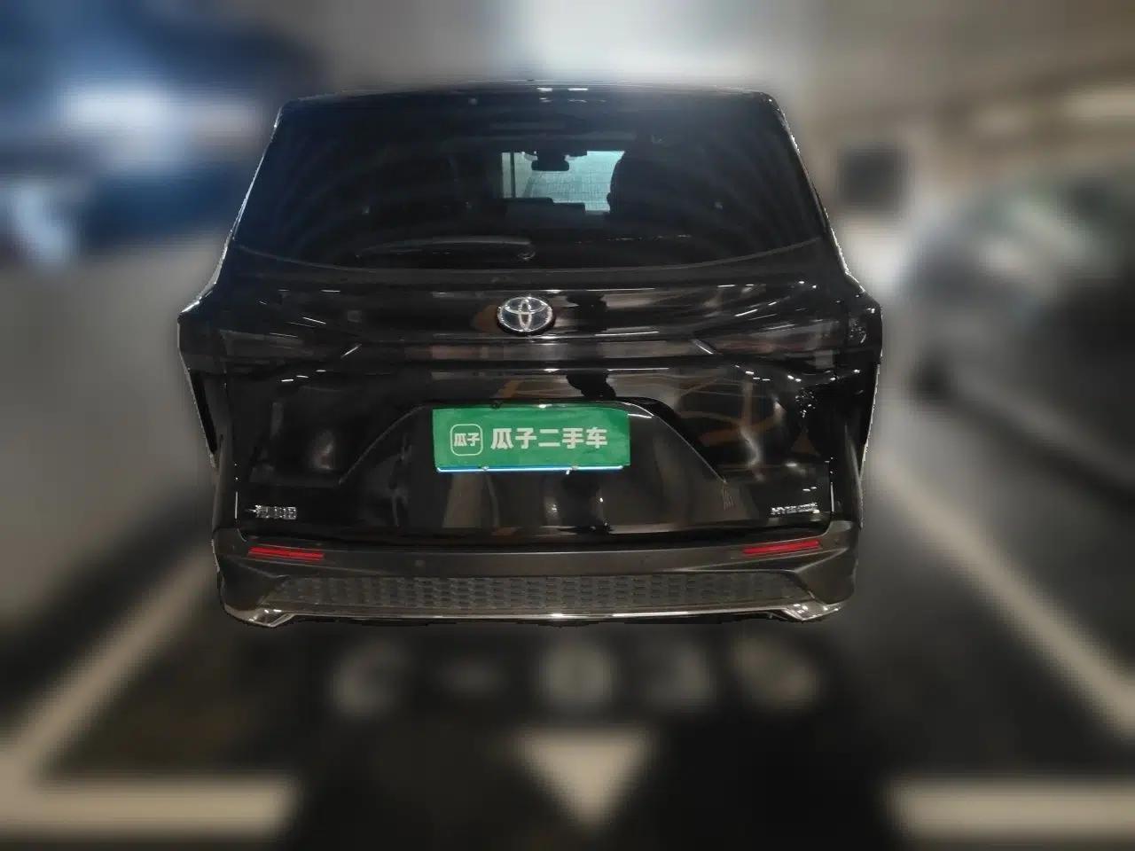 Toyota Granvia 2024 2.5L Hybrid Comfort Edition — миниатюра 5