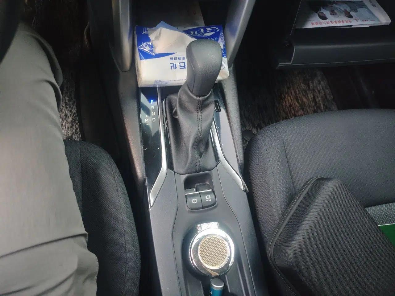 Toyota FRONTLANDER 2024 2.0L CVT Elite Edition — миниатюра 14