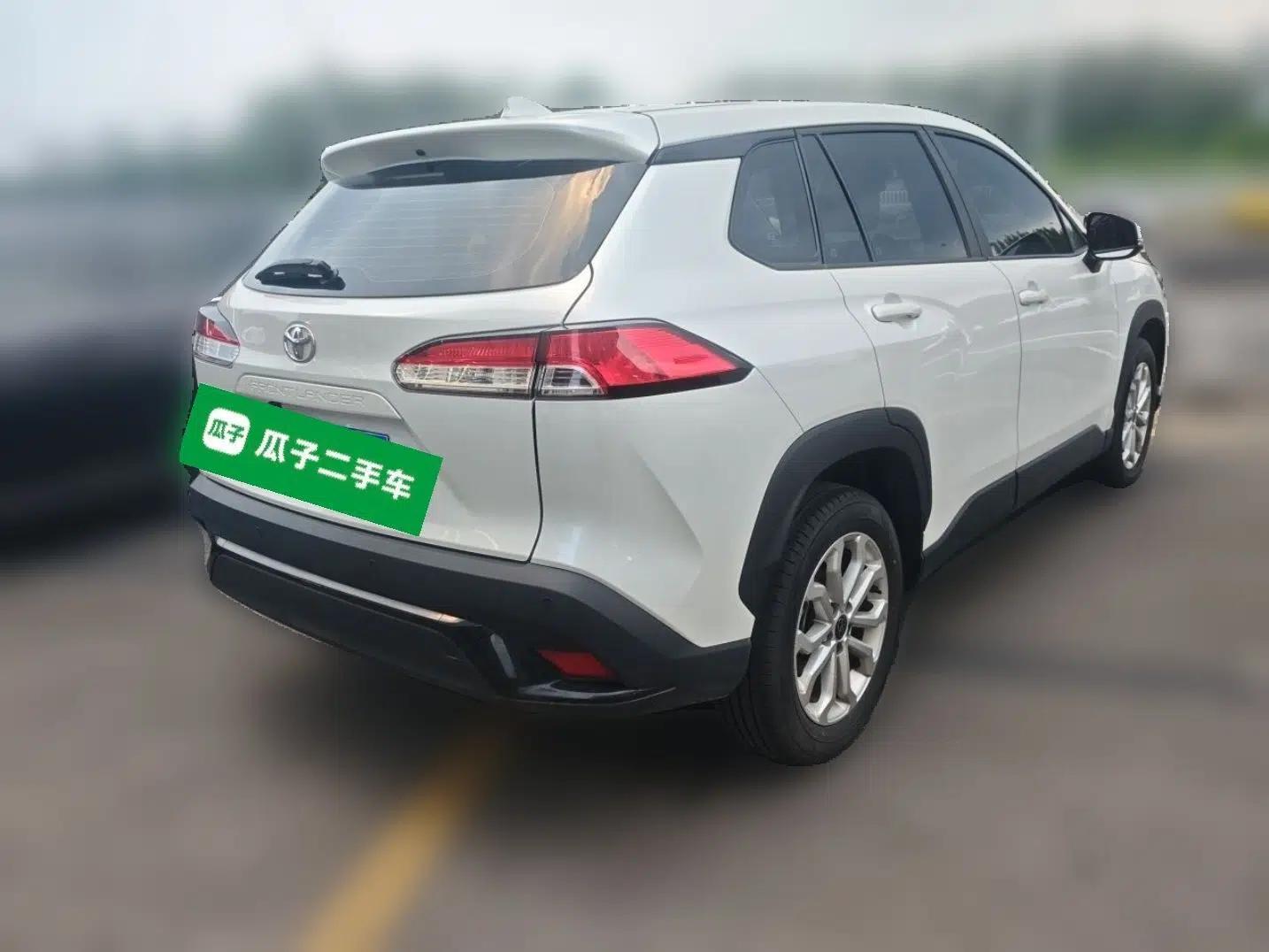 Toyota FRONTLANDER 2024 2.0L CVT Elite Edition — миниатюра 6