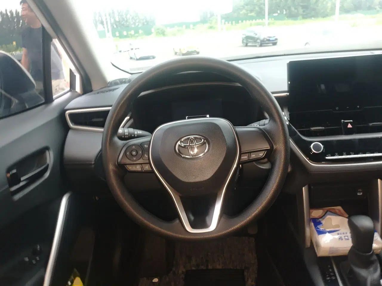 Toyota FRONTLANDER 2024 2.0L CVT Elite Edition — миниатюра 10