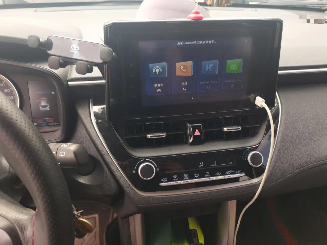 Toyota FRONTLANDER 2022 2.0L CVT Elite Edition — миниатюра 13