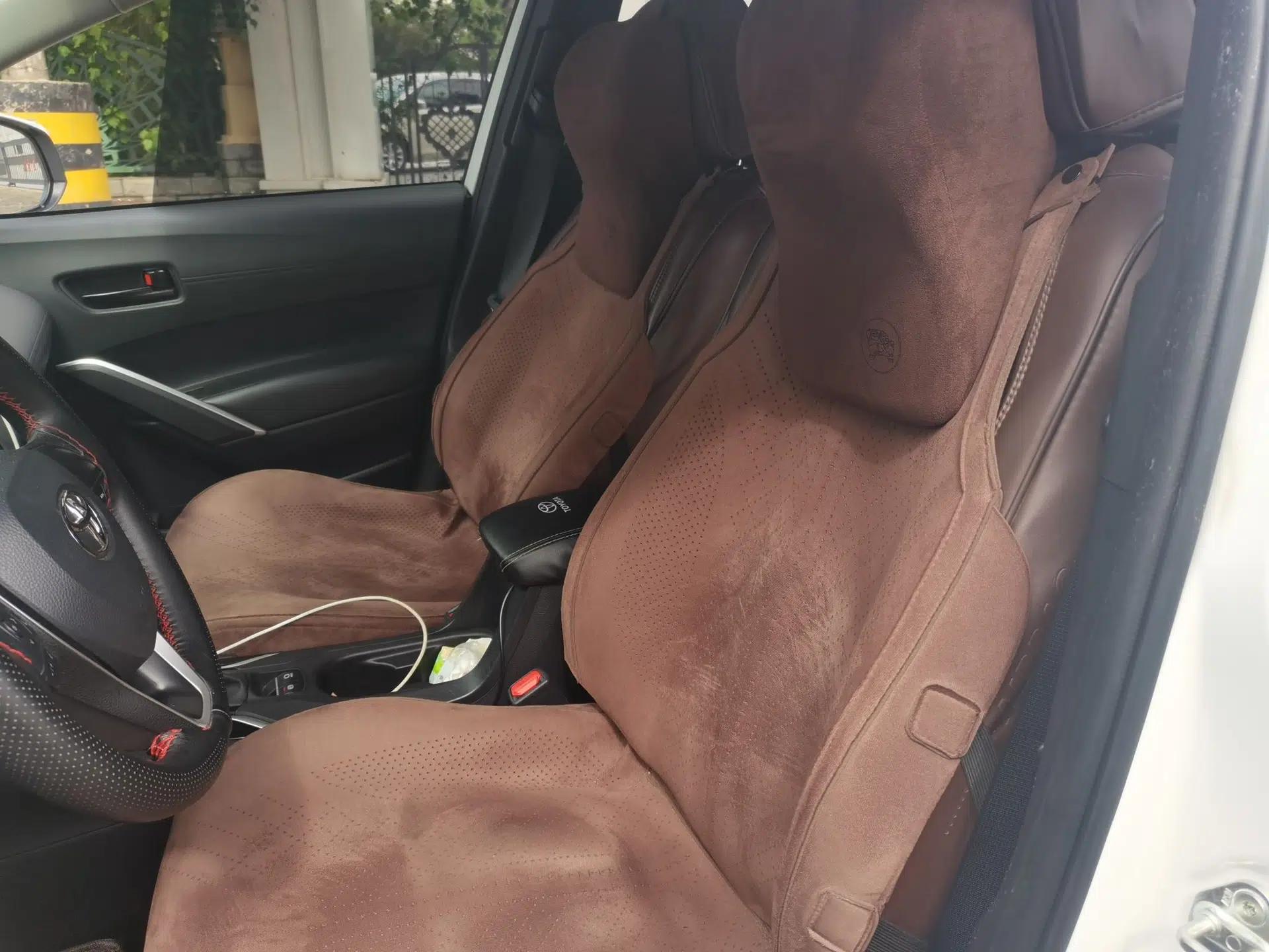 Toyota FRONTLANDER 2022 2.0L CVT Elite Edition — миниатюра 15