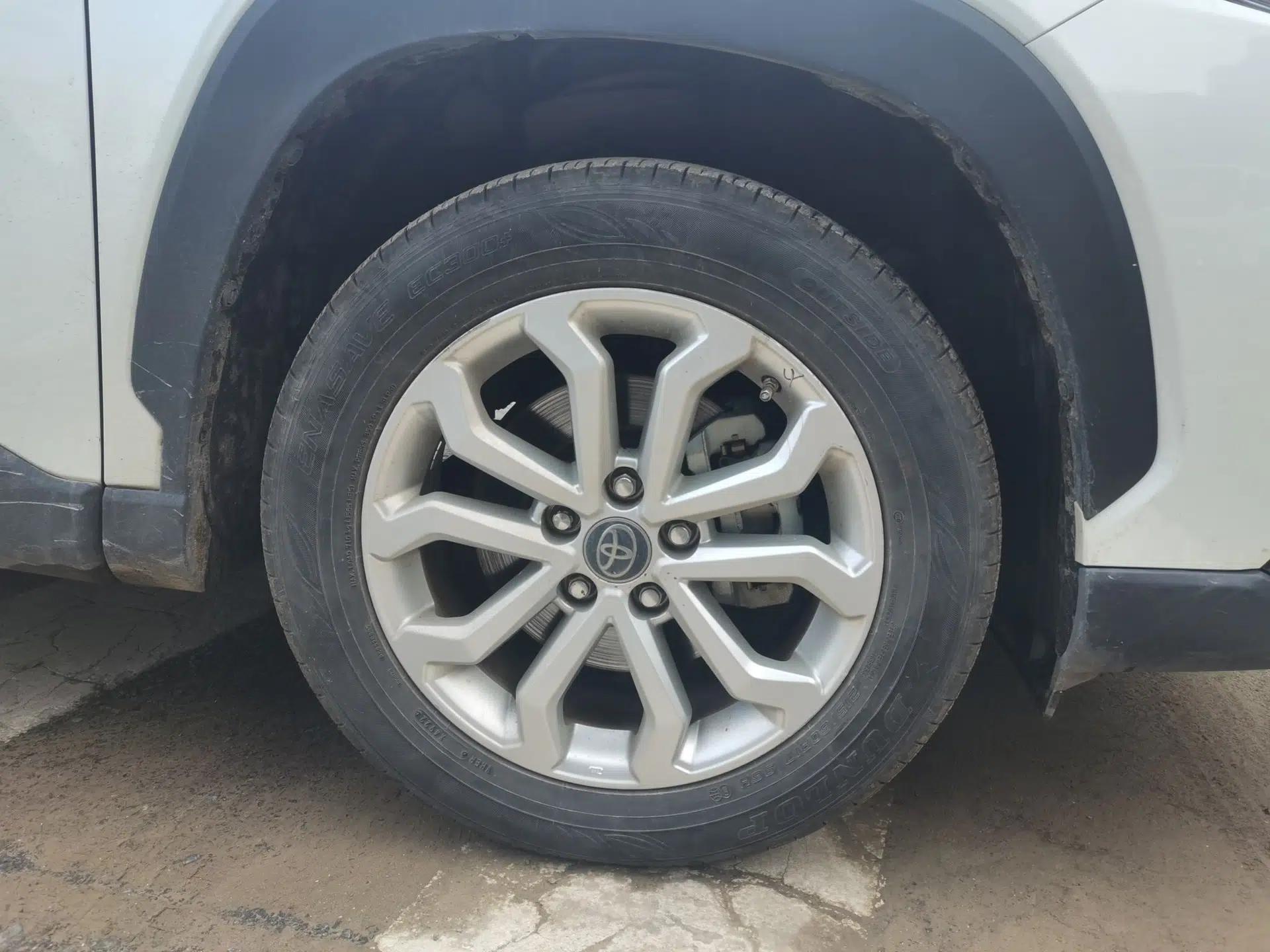 Toyota FRONTLANDER 2022 2.0L CVT Elite Edition — миниатюра 8