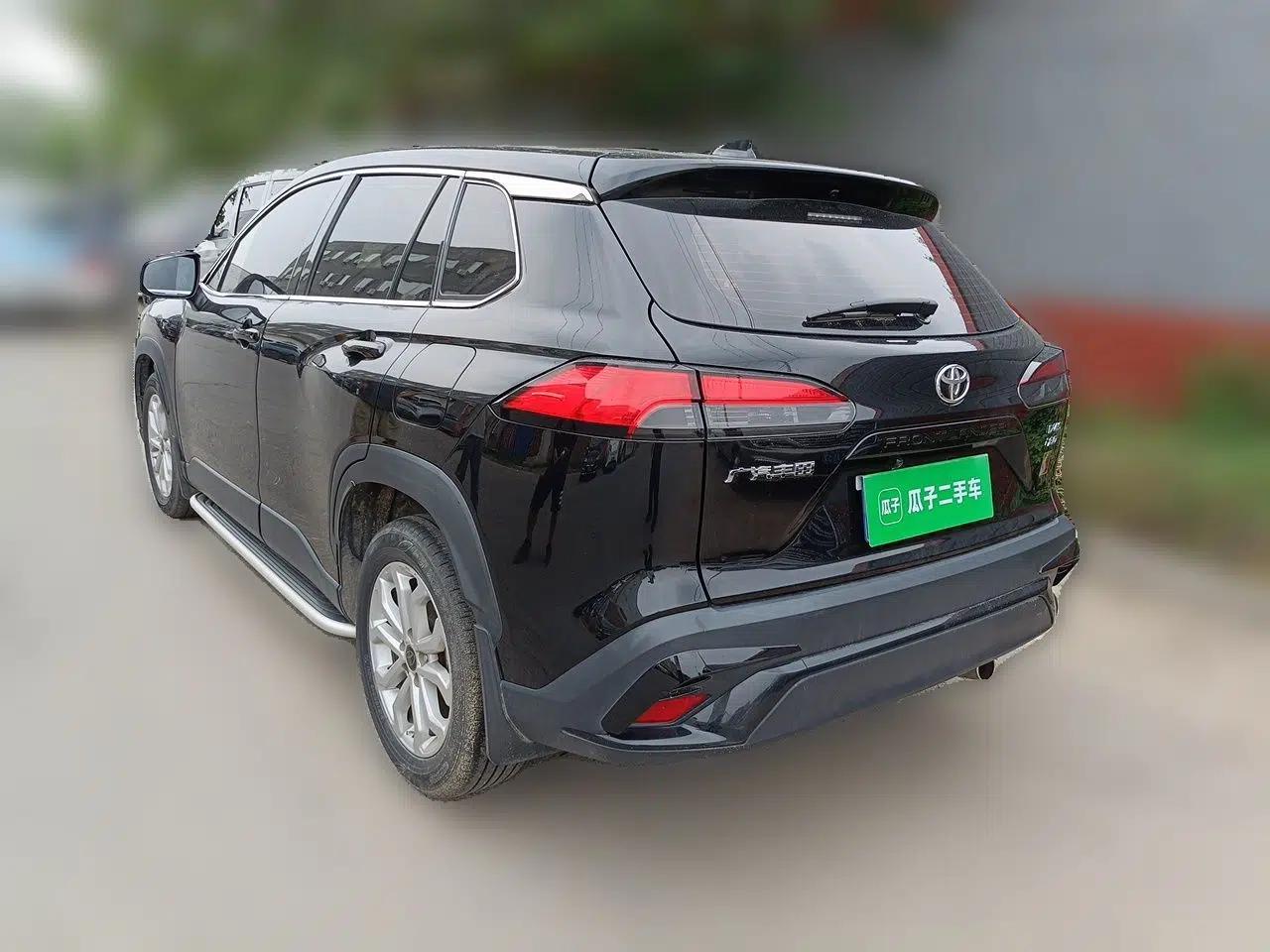 Toyota FRONTLANDER 2022 2.0L CVT Leading Edition — миниатюра 4