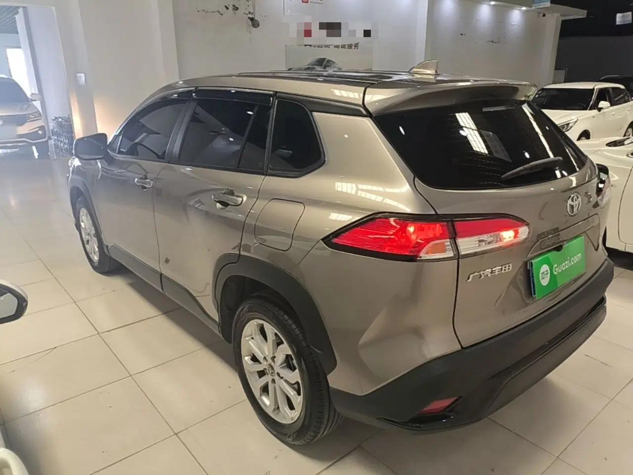 Toyota FRONTLANDER 2024 2.0L CVT Elite Plus Edition — миниатюра 13