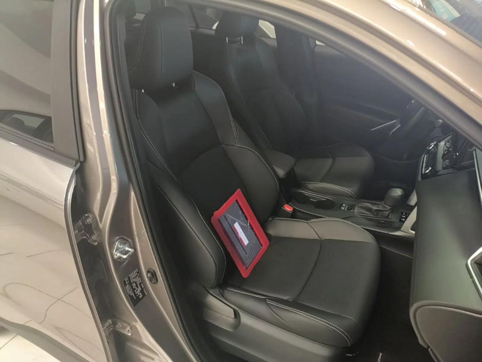 Toyota FRONTLANDER 2024 2.0L CVT Elite Plus Edition — миниатюра 24