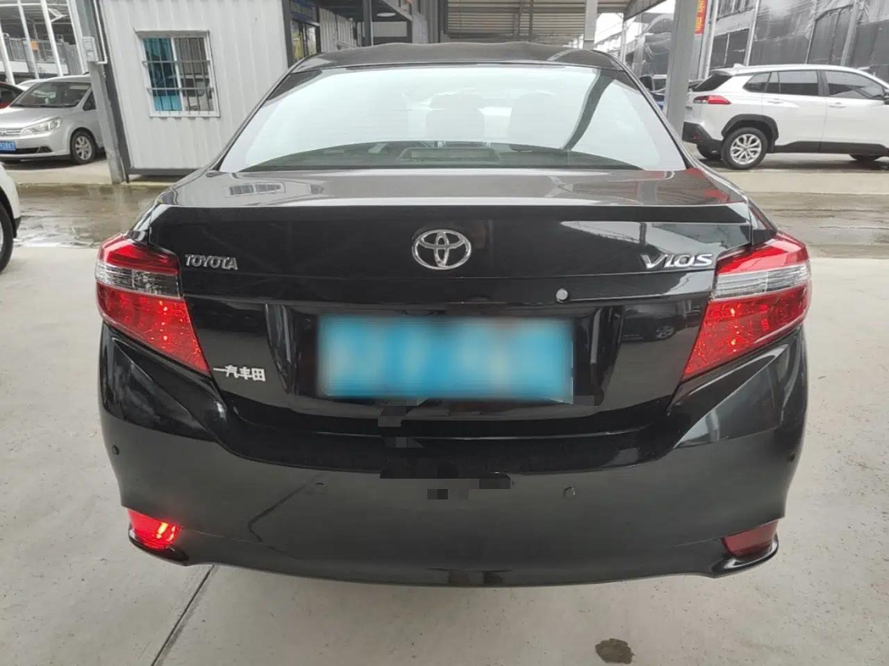 Toyota Vios 2014 1.5L Automatic ZhiZhen Edition — миниатюра 5