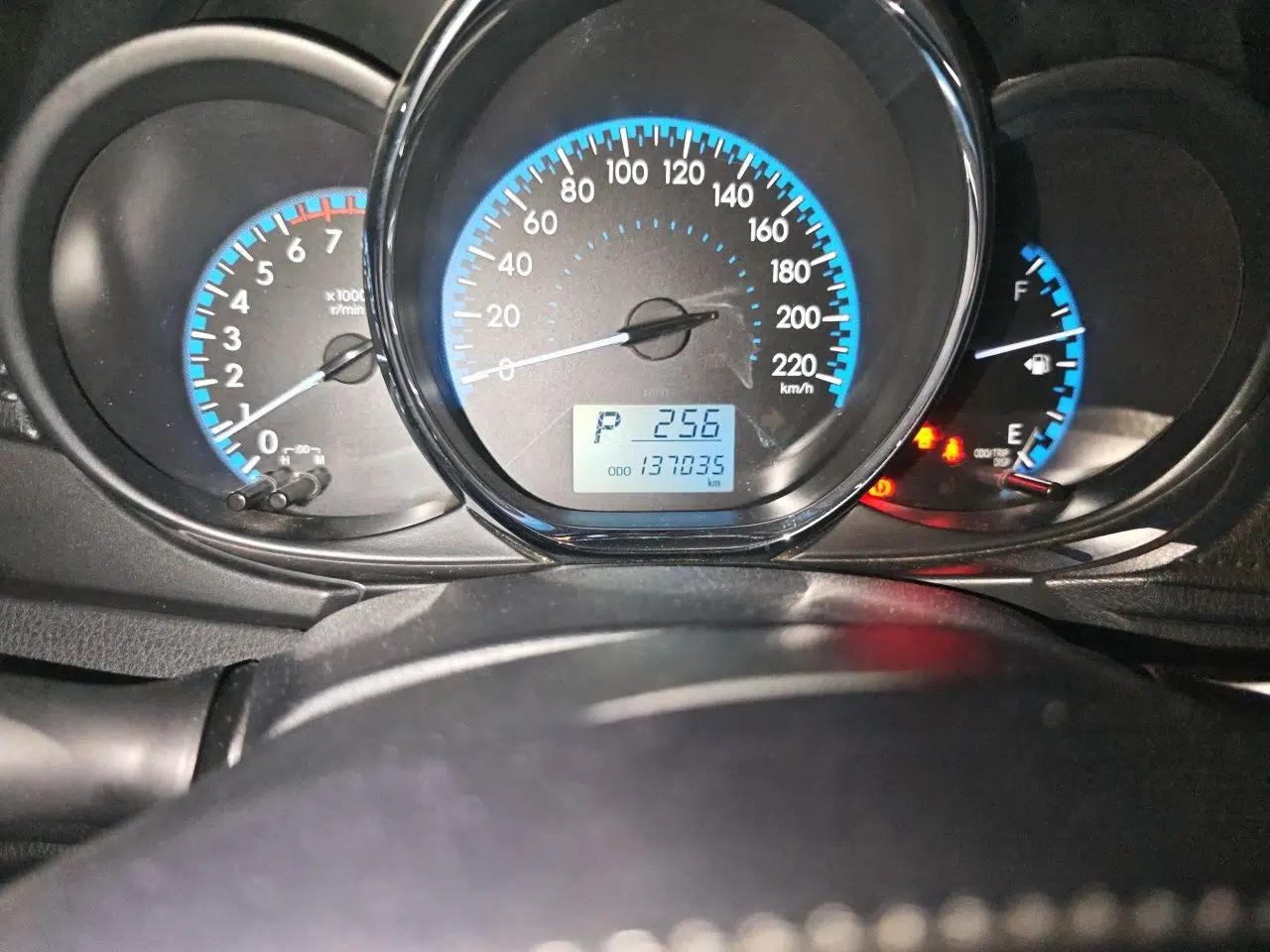 Toyota Vios 2017 1.5L CVT Innovation Edition — миниатюра 12