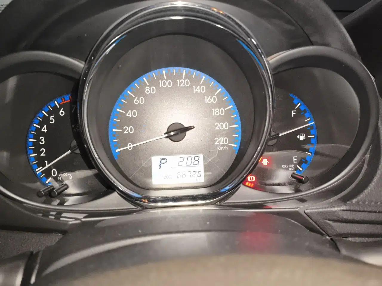 Toyota Vios 2017 1.5L CVT Innovation Edition — миниатюра 11
