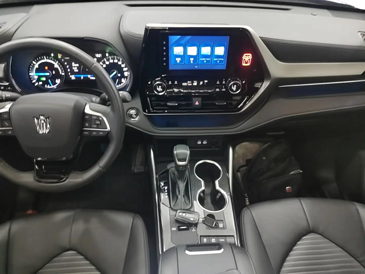 Toyota Crown Kluger 2023 2.5L HEV Four-Wheel Drive Luxury Edition — миниатюра 17
