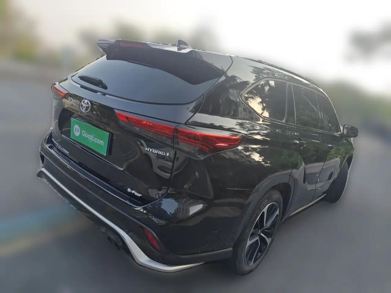 Toyota Crown Kluger 2021 2.5L HEV Four-Wheel Drive Premium Edition — миниатюра 6
