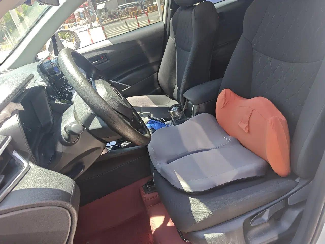 Toyota Corolla Cross 2024 2.0L Smart Electric Hybrid Dual-Engine Pioneer Edition — миниатюра 15