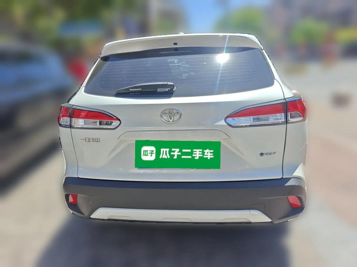Toyota Corolla Cross 2024 2.0L Smart Electric Hybrid Dual-Engine Pioneer Edition — миниатюра 5