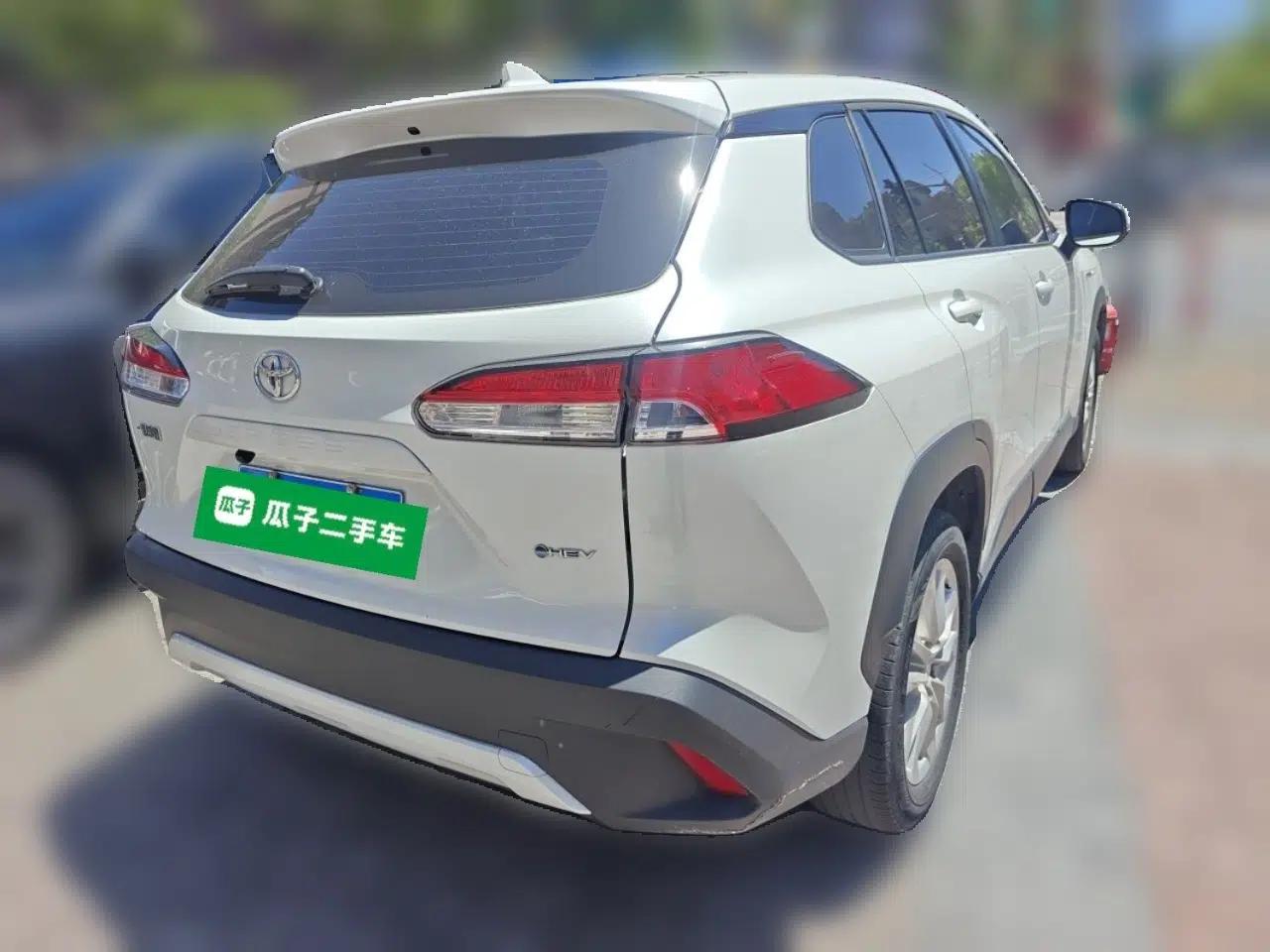Toyota Corolla Cross 2024 2.0L Smart Electric Hybrid Dual-Engine Pioneer Edition — миниатюра 6
