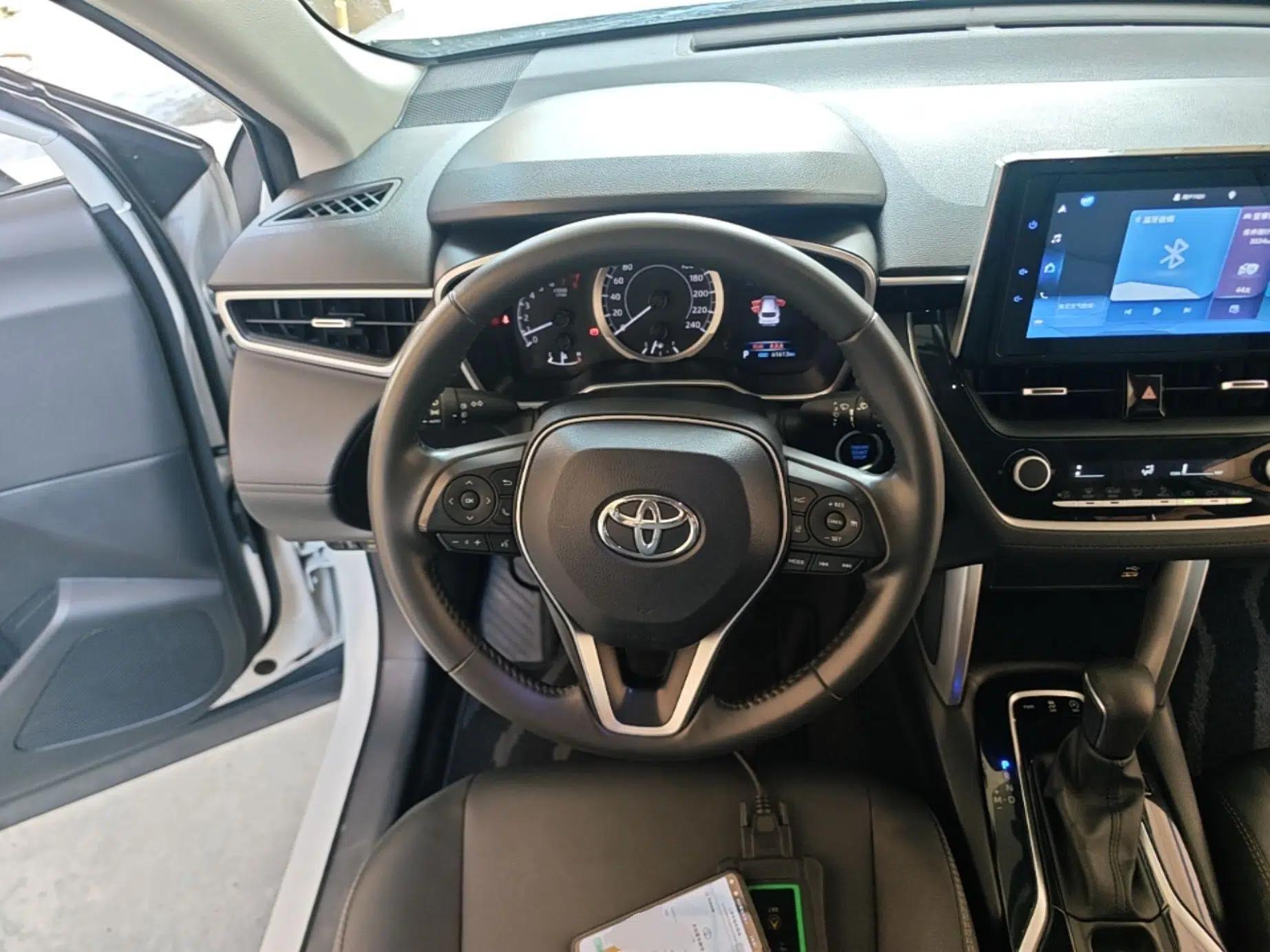 Toyota Corolla Cross 2022 2.0L Deluxe Edition — миниатюра 13